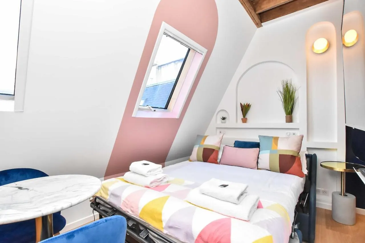 Newly Renovated Studio Under The Parisian Roofs - Arc De Triomphe Appartement